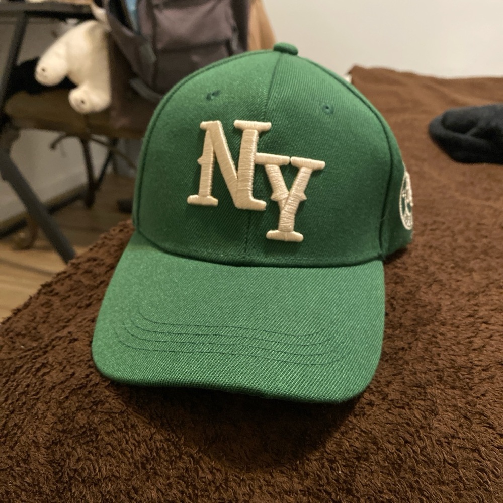 Green New York Yankees baseball cap